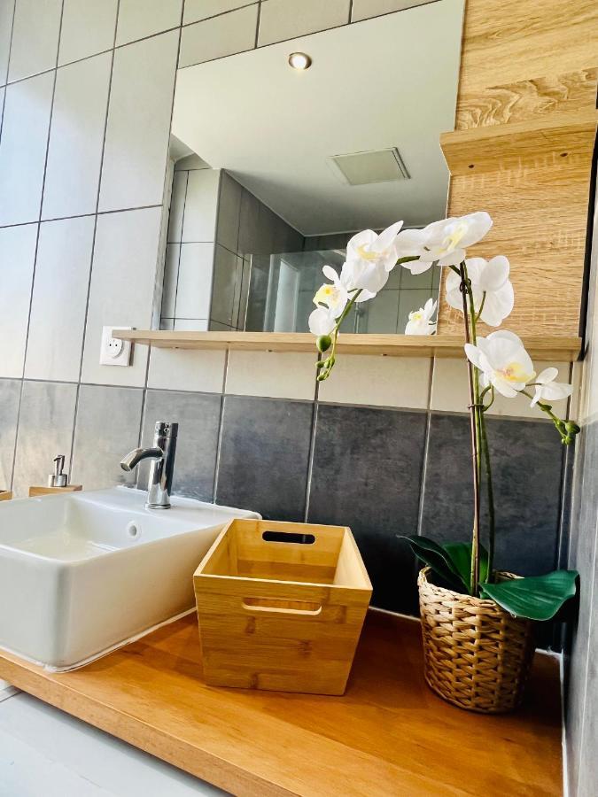Superbe Duplex Design Neuf 2 Chambres, Climatise Tout Confort, Facile D,Acces Stationnement Gratuit Marselha Exterior foto