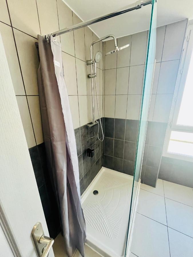 Superbe Duplex Design Neuf 2 Chambres, Climatise Tout Confort, Facile D,Acces Stationnement Gratuit Marselha Exterior foto
