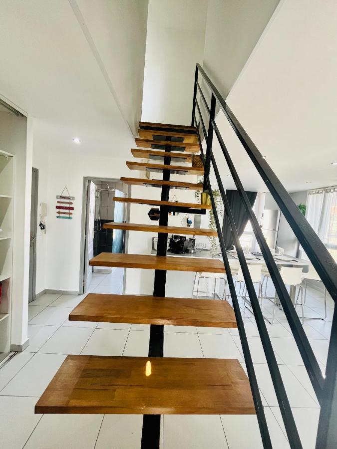 Superbe Duplex Design Neuf 2 Chambres, Climatise Tout Confort, Facile D,Acces Stationnement Gratuit Marselha Exterior foto